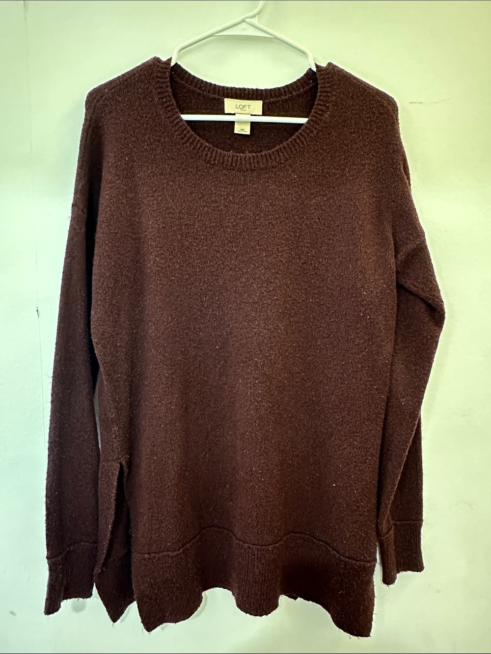LOFT Crewneck Sweater in Maroon